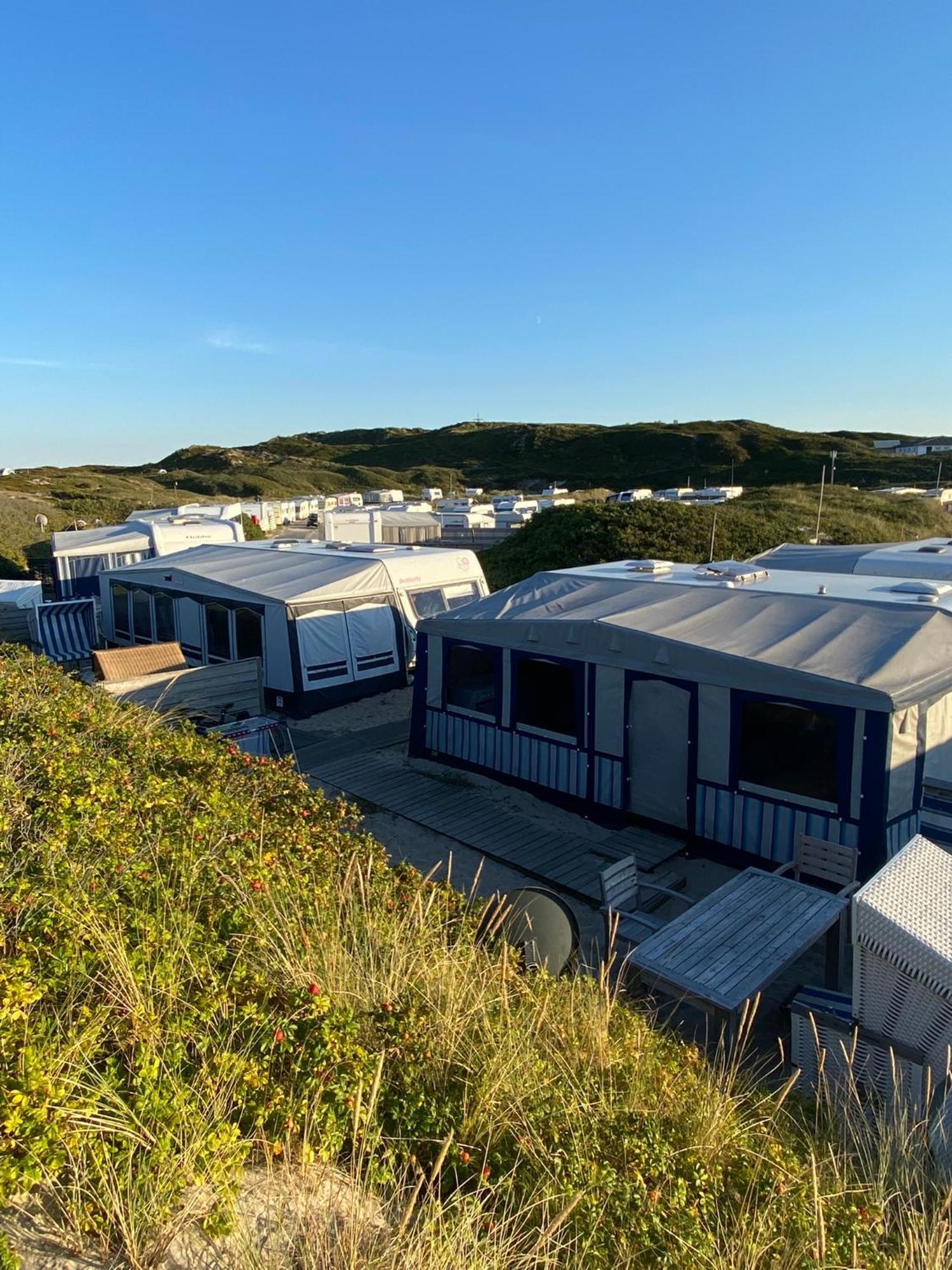 Wohnwagenvermietung Hoernum / Sylt Bagian luar foto